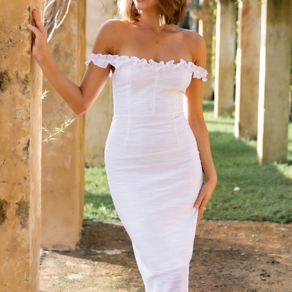 Petal and Pup Florez Dress in White - Picture 3 of 14